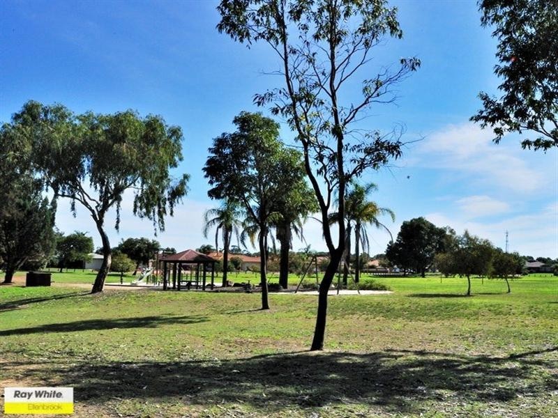 1/129 Bottlebrush Drive, Kiara WA 6054