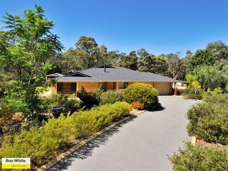15 Muscat Terrace, The Vines WA 6069