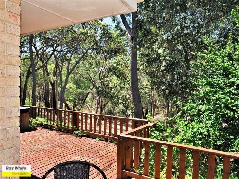 15 Muscat Terrace, The Vines WA 6069