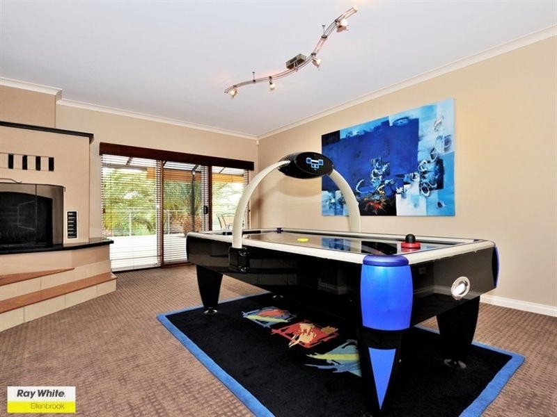 12 Bordeaux Lane, The Vines WA 6069