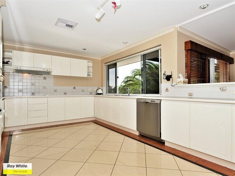 12 Bordeaux Lane, The Vines WA 6069