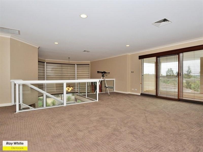 12 Bordeaux Lane, The Vines WA 6069