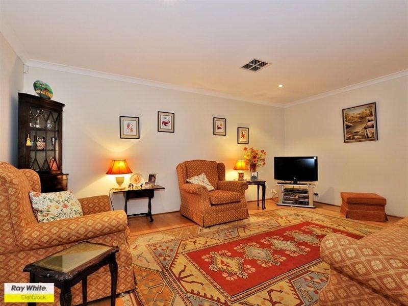 1 Cabernet Place, The Vines WA 6069