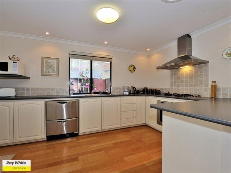 1 Cabernet Place, The Vines WA 6069