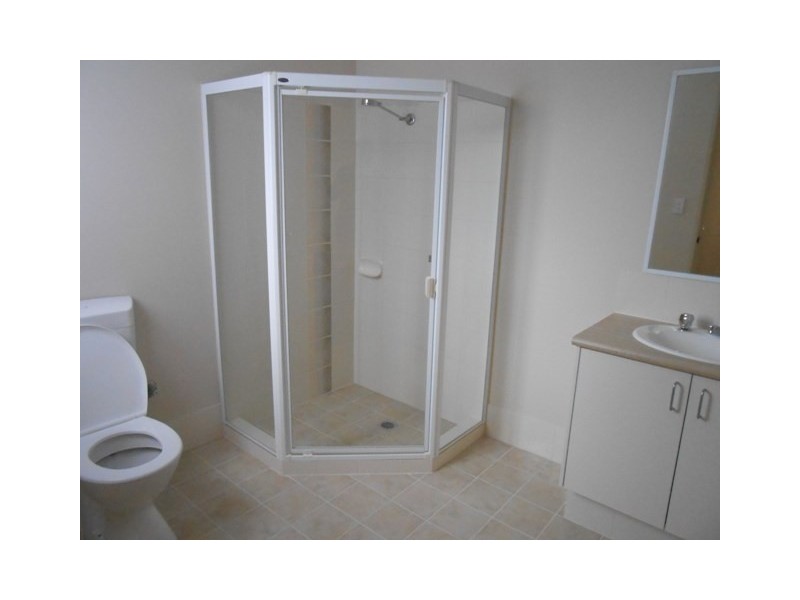 27 Grassdale Parkway, Ellenbrook WA 6069