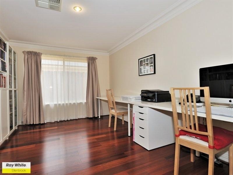 47 Taittinger Grove, The Vines WA 6069