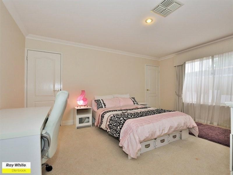 47 Taittinger Grove, The Vines WA 6069