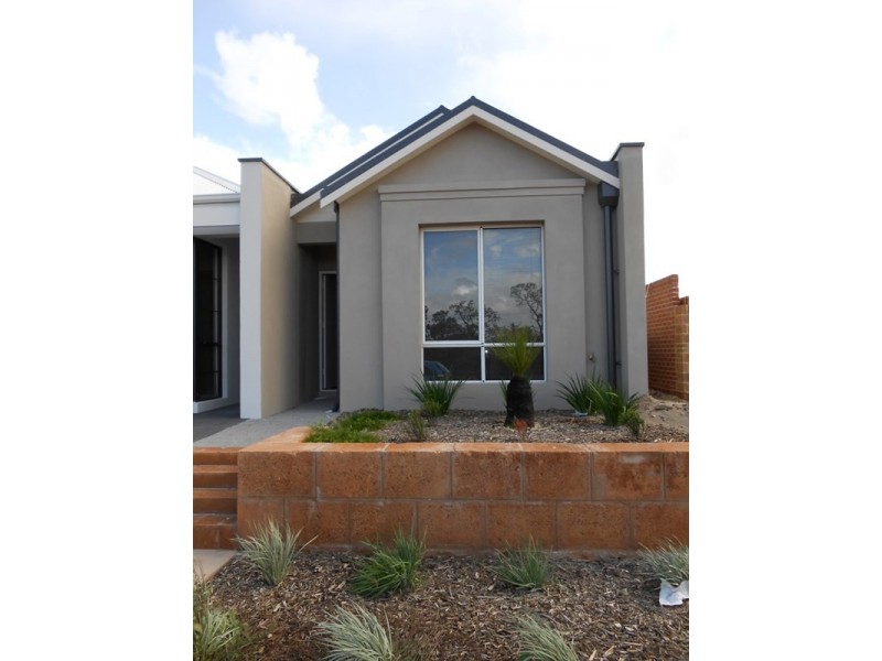 51 Grassdale Parkway, Ellenbrook WA 6069