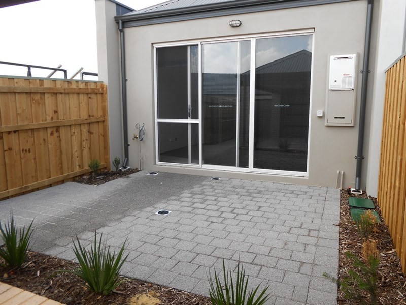 51 Grassdale Parkway, Ellenbrook WA 6069