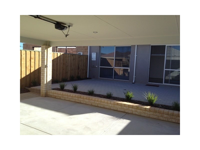 7 Interlaken Loop, Ellenbrook WA 6069