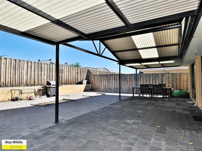 8 Addingham Drive, Ellenbrook WA 6069
