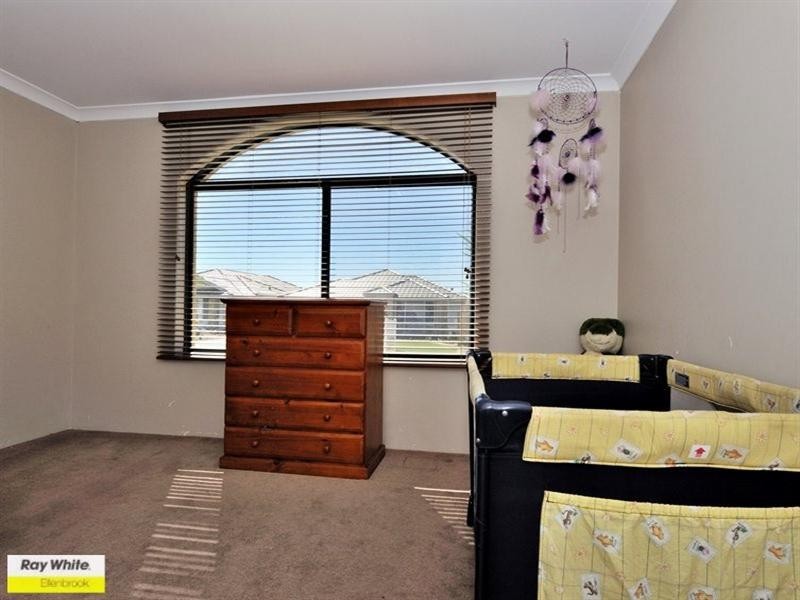 8 Addingham Drive, Ellenbrook WA 6069