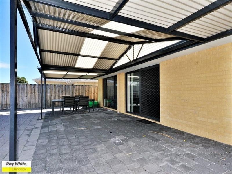 8 Addingham Drive, Ellenbrook WA 6069