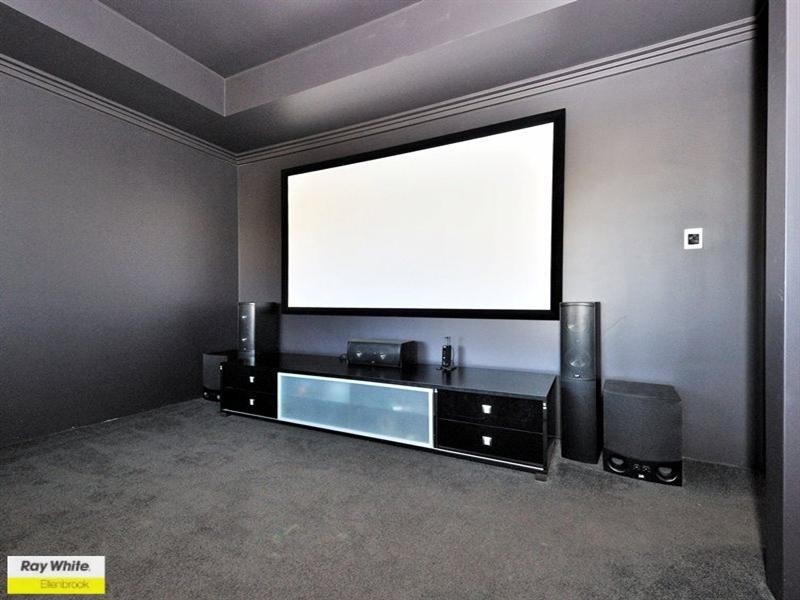 10 Cape Gardens, Ellenbrook WA 6069