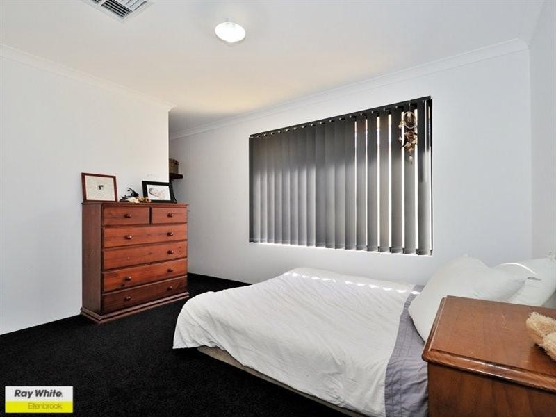 10 Cape Gardens, Ellenbrook WA 6069