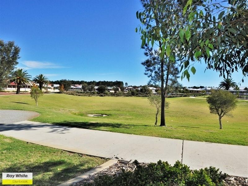 29 Parnham Avenue, Ellenbrook WA 6069