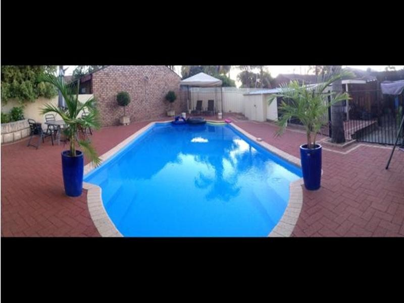 11 Swallow Court, Ballajura WA 6066