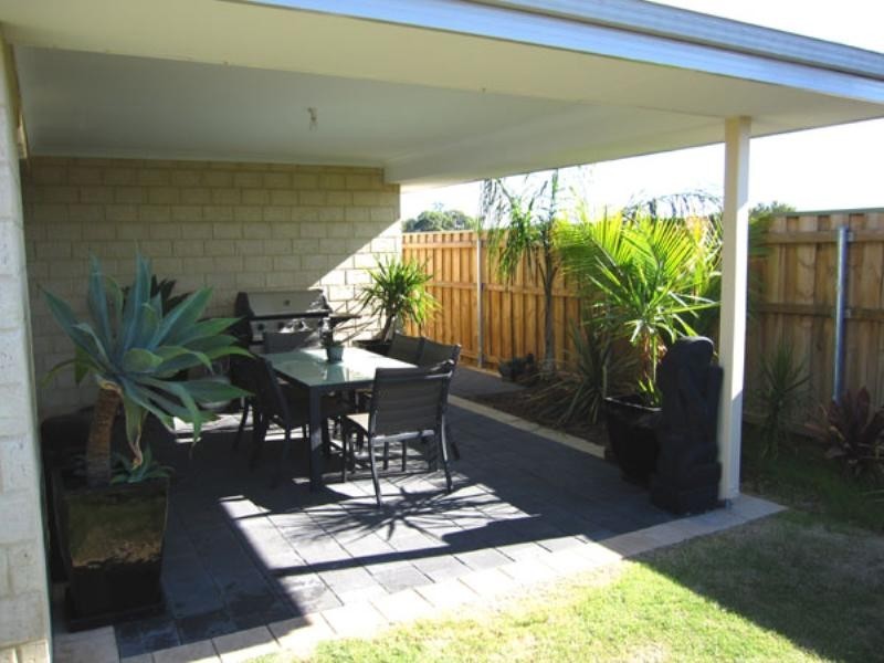 7 Elmore Pass, Ellenbrook WA 6069