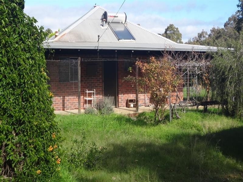 375 Oliver Street, Mount Helena WA 6082