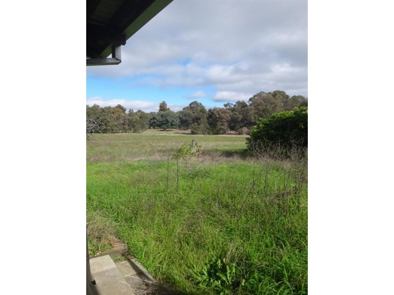 375 Oliver Street, Mount Helena WA 6082