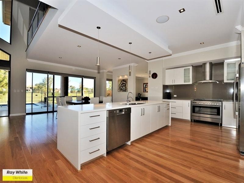 34 Longview Way, The Vines WA 6069