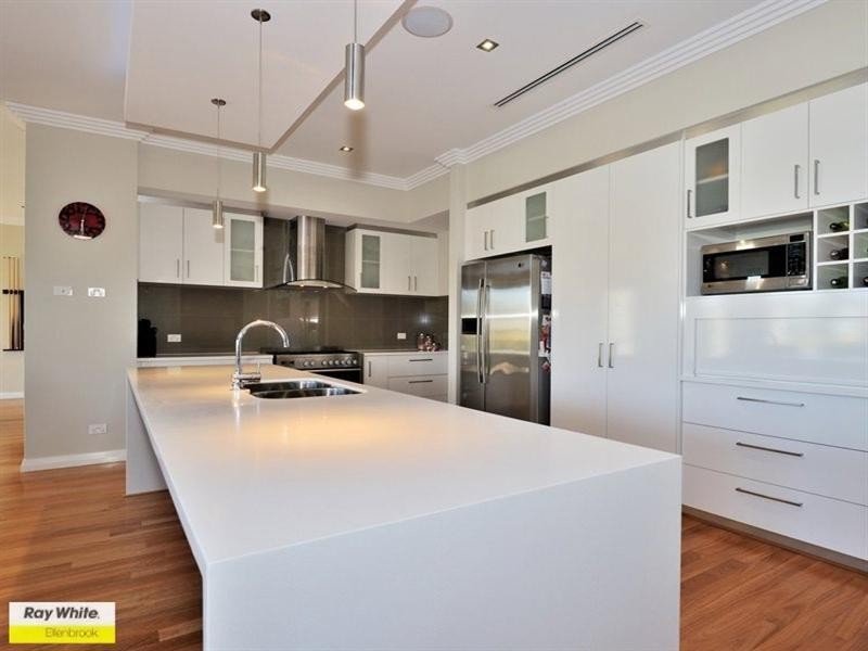 34 Longview Way, The Vines WA 6069