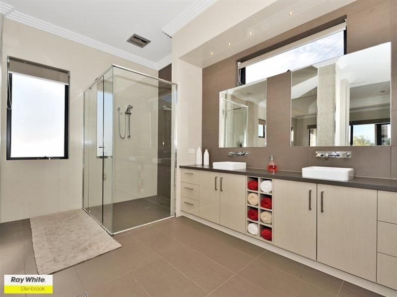 34 Longview Way, The Vines WA 6069