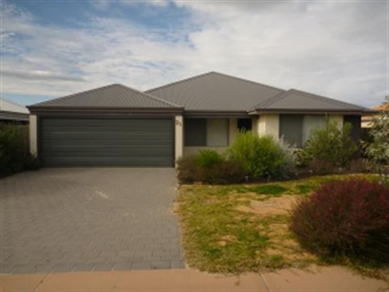 21 Brixton Crescent, Ellenbrook WA 6069