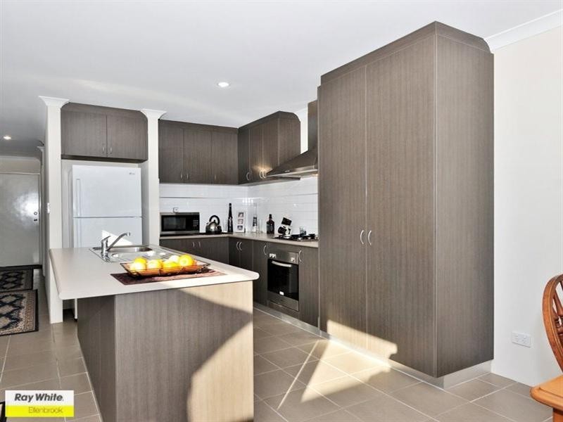 12 Botany Parade, Ellenbrook WA 6069