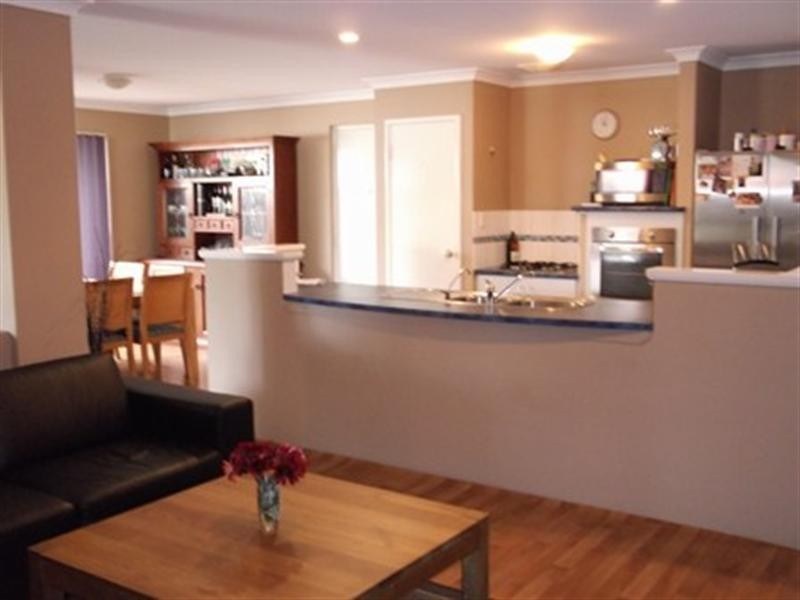 9 Larrawa Circle, Ellenbrook WA 6069