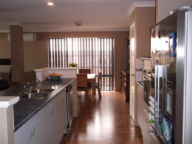 9 Larrawa Circle, Ellenbrook WA 6069