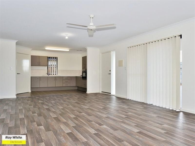 7 Newland Road, Ellenbrook WA 6069