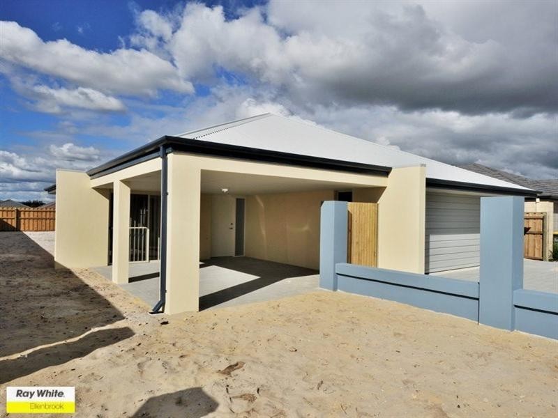 12 Mitre Bend, Ellenbrook WA 6069
