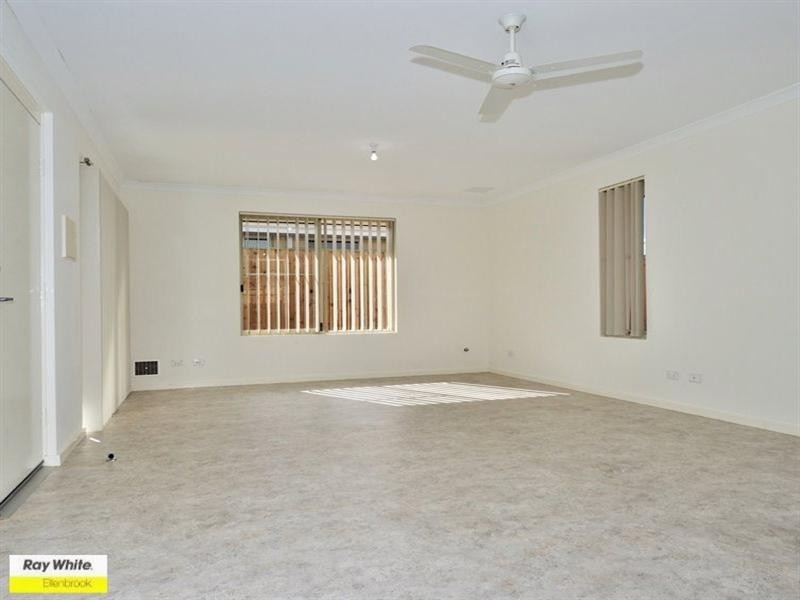 12 Mitre Bend, Ellenbrook WA 6069