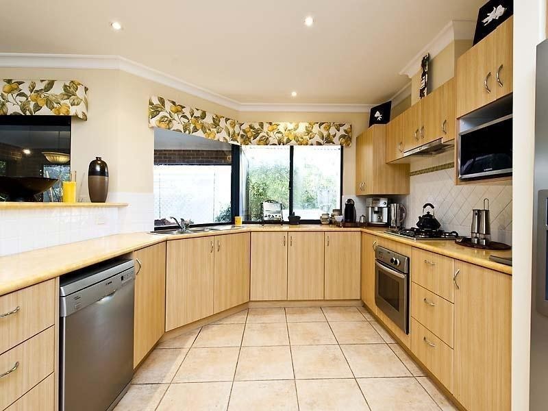 10 Arrowsmith Avenue, Ellenbrook WA 6069