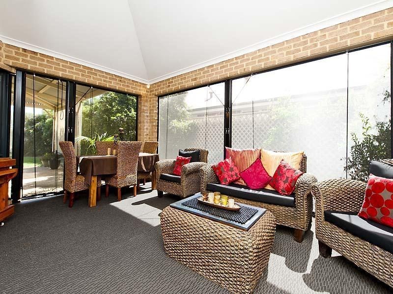 10 Arrowsmith Avenue, Ellenbrook WA 6069