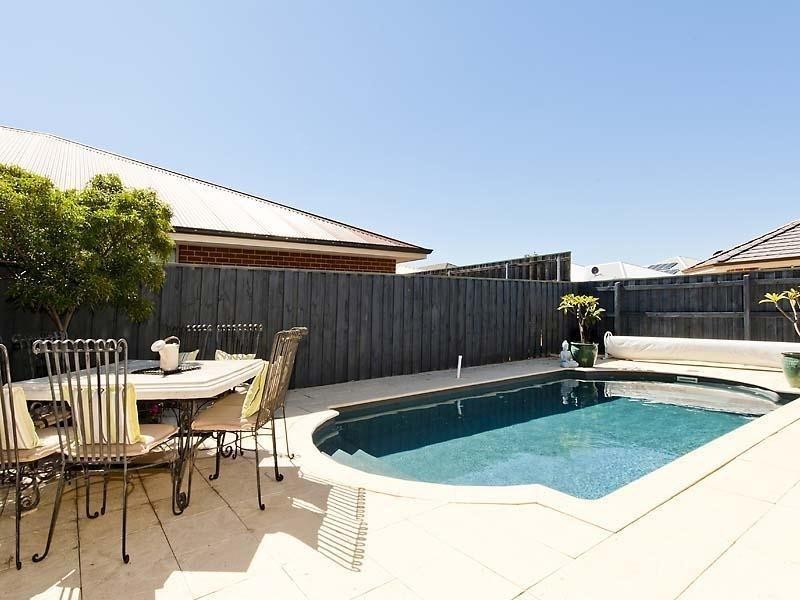 10 Arrowsmith Avenue, Ellenbrook WA 6069