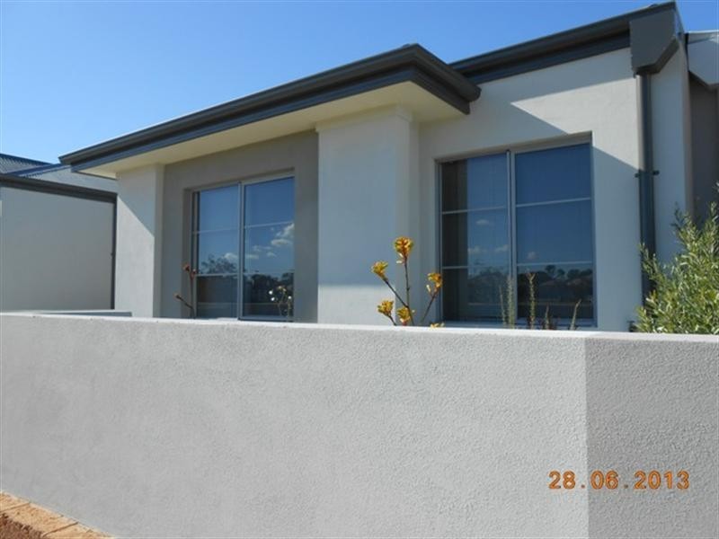 16 Minnie Lane, Ellenbrook WA 6069