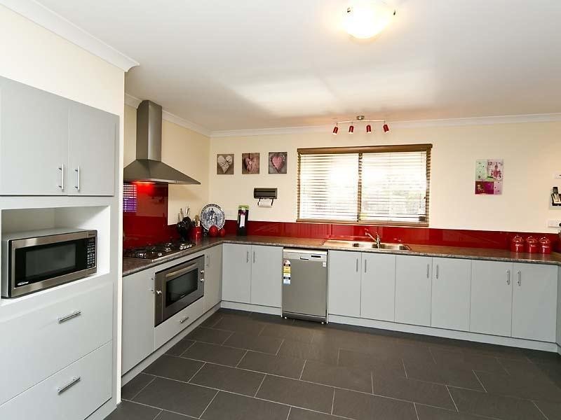 25 Starke Turn, Ellenbrook WA 6069