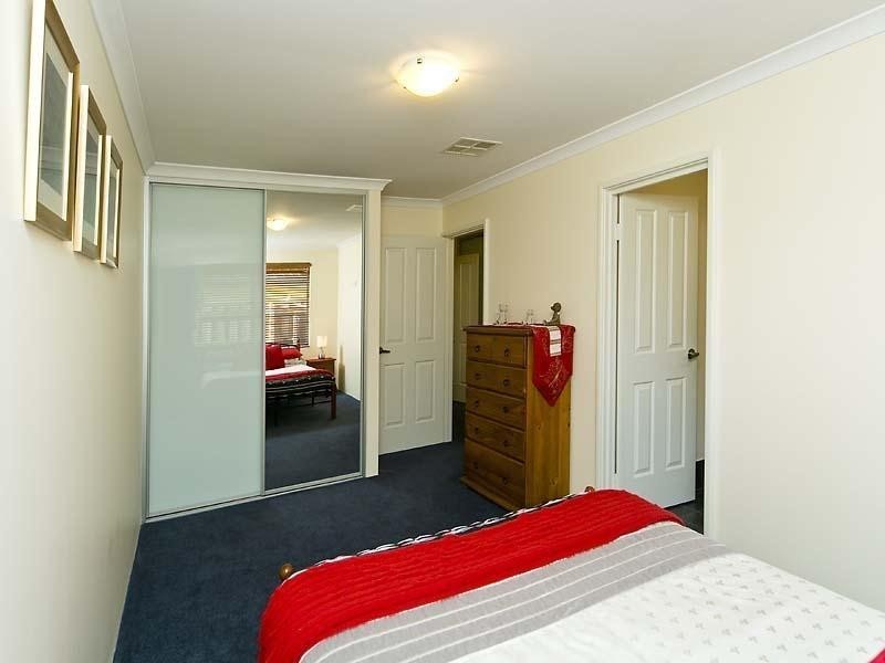 25 Starke Turn, Ellenbrook WA 6069