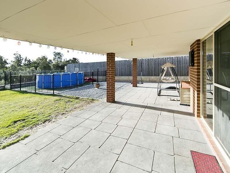 25 Starke Turn, Ellenbrook WA 6069