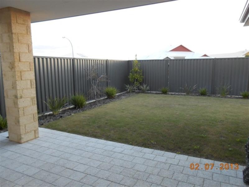 23 Monroe Cross, Aveley WA 6069