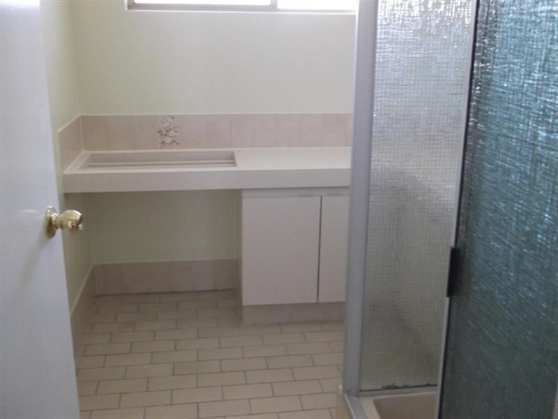 4 Estuary Place, Ballajura WA 6066