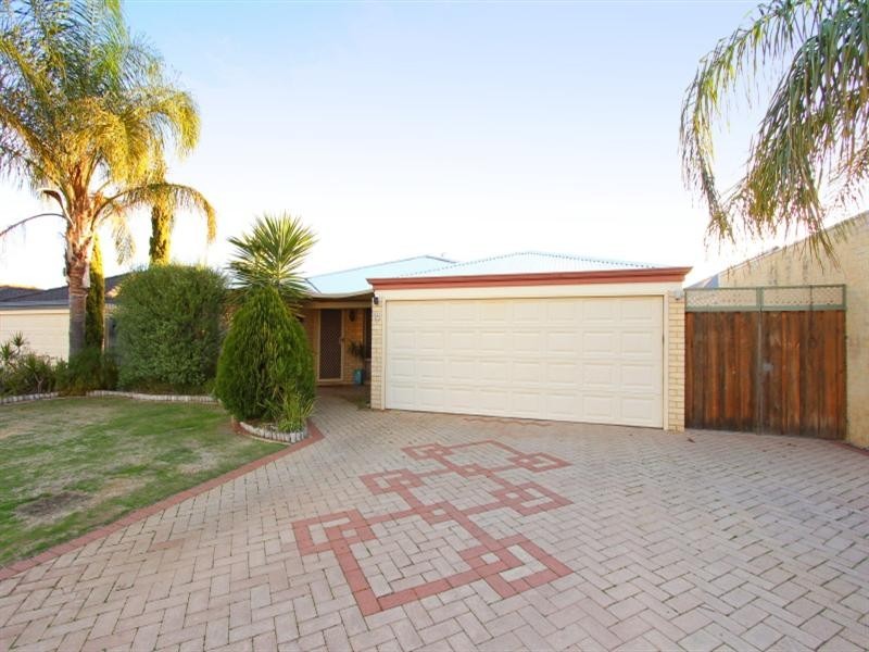 18 Mustang Drive, Henley Brook WA 6055