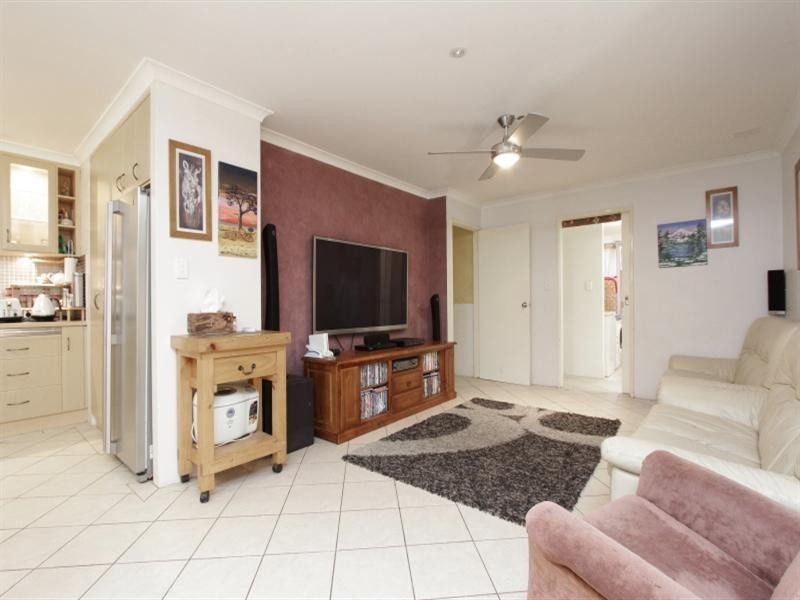 18 Mustang Drive, Henley Brook WA 6055