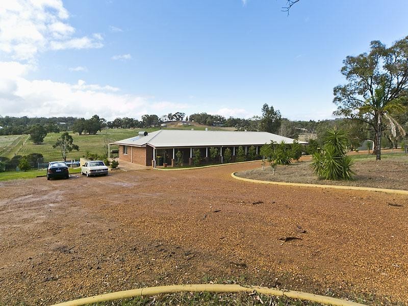 39 Taylor Road, Bullsbrook WA 6084