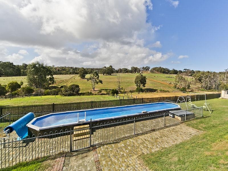39 Taylor Road, Bullsbrook WA 6084