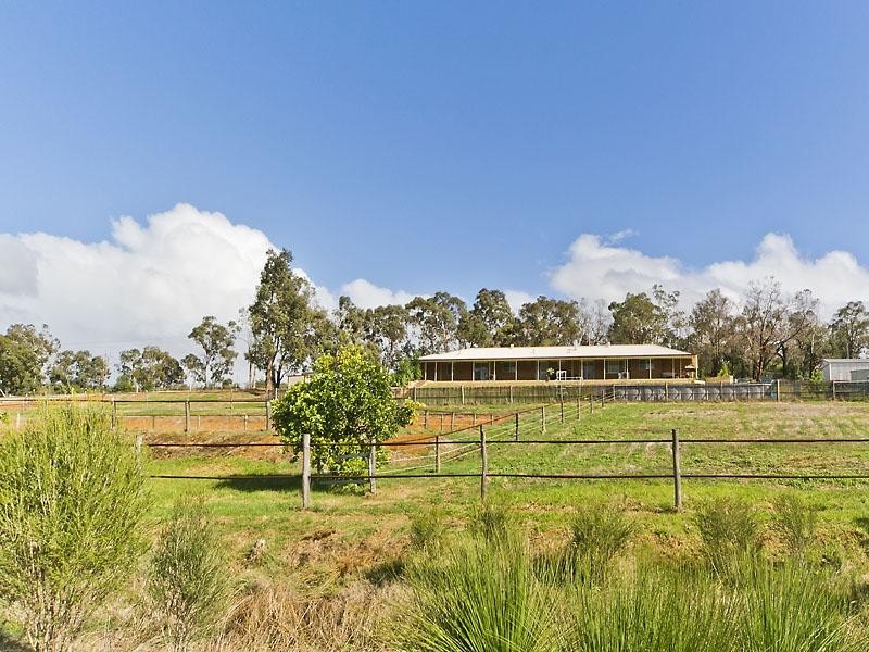 39 Taylor Road, Bullsbrook WA 6084