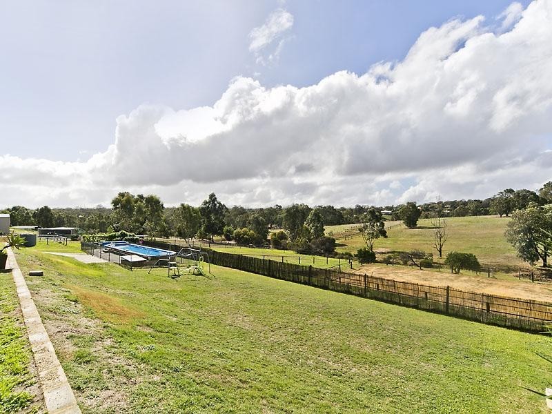 39 Taylor Road, Bullsbrook WA 6084