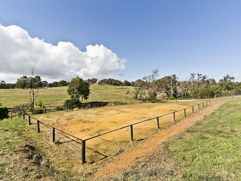 39 Taylor Road, Bullsbrook WA 6084